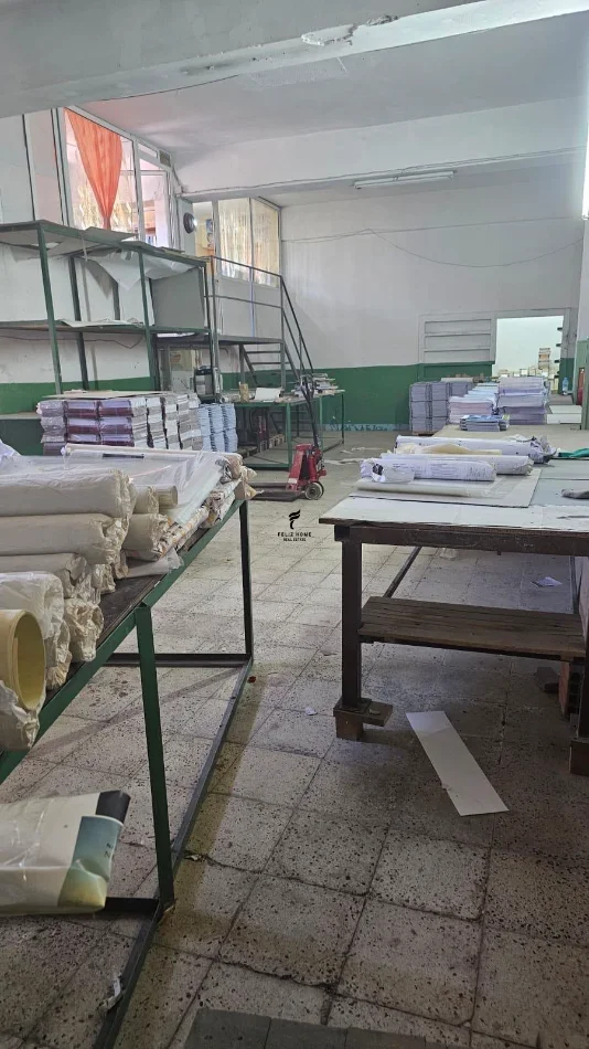 Tirane, jepet me qera magazine Kati 0, 600 m² 2.000 € (SAUK)