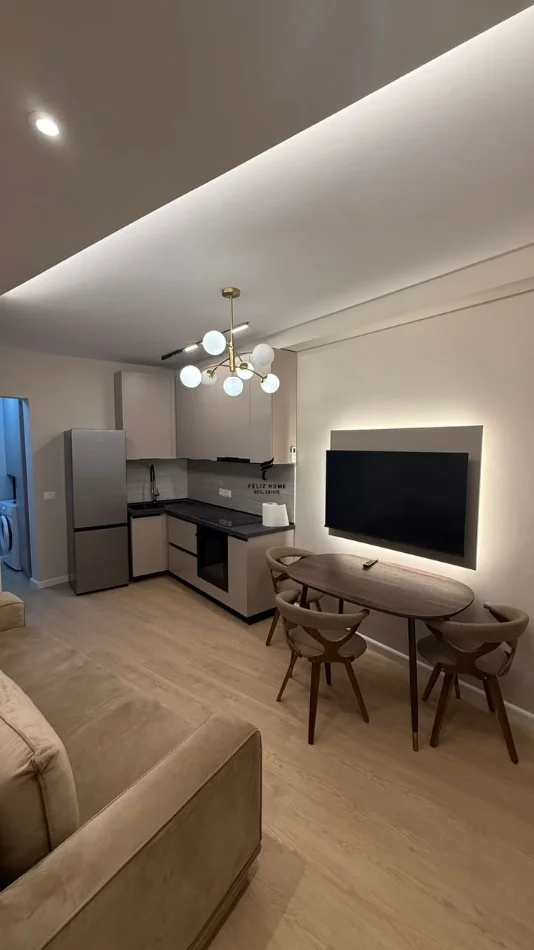 Tirane, jepet me qera apartament 1+1 Kati 2, 45 m² 500 € (BRRYLI)