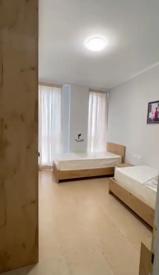 Tirane, jepet me qera apartament 2+1 Kati 2, 120 m² 1.500 € (STACIONI I TRENIT)