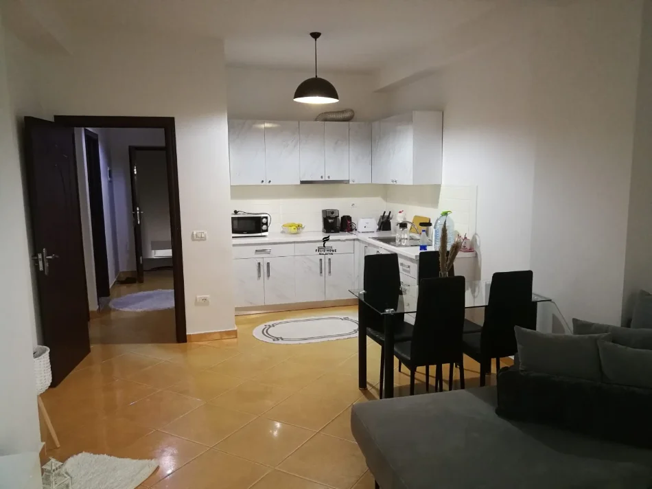 Tirane, shitet apartament 2+1 Kati 1, 82 m² 135.000 € (ASTIR)