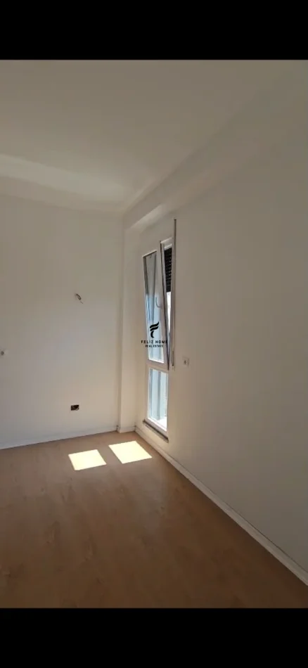 Tirane, jepet me qera zyre Kati 2, 110 m² 650 € (DON BOSKO)