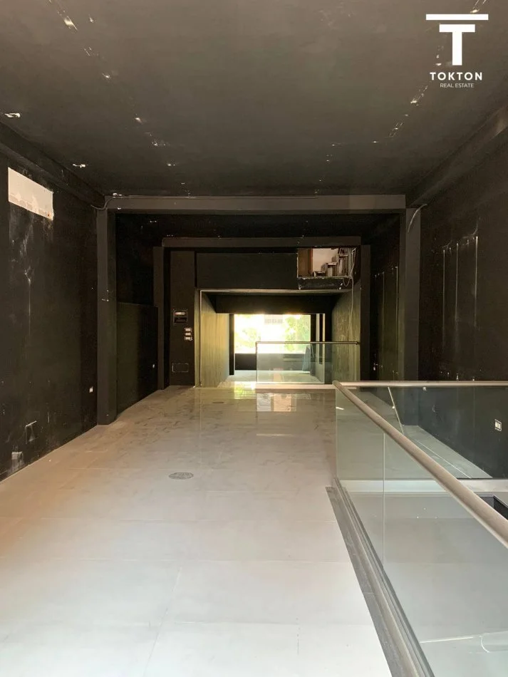 Tirane, jepet me qera ambjent biznesi Kati 0, 280 m² 7.000 € (Bllok)