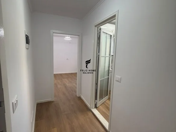Tirane, shitet apartament 1+1+Ballkon Kati 4, 53 m² 118.000 € (XHAMLLIK)