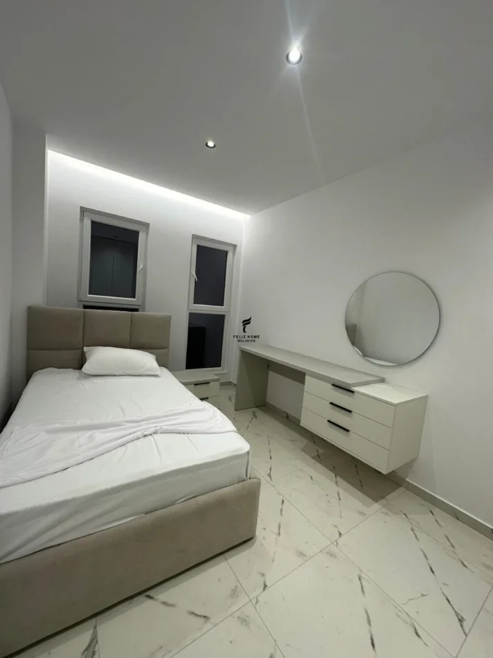 Tirane, jepet me qera apartament 2+1 Kati 6, 80 m² 750 € (LAPRAKE)