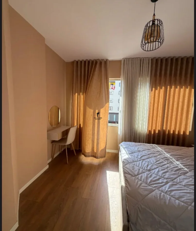 Tirane, jepet me qera apartament 2+1 Kati 3, 77 m² 600 € (YZBERISHT)