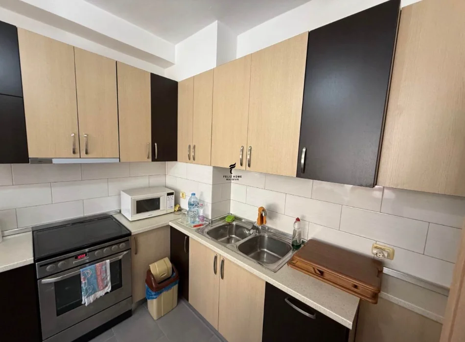 Tirane, shitet apartament 1+1 Kati 1, 66 m² 88.000 € (YZBERISHT)