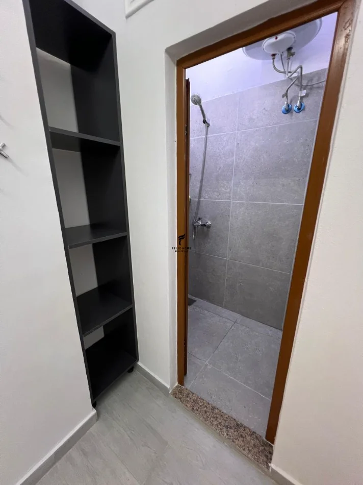 Tirane, jepet me qera garsonier Kati 1, 50 m² 400 € (ISH PARKU)