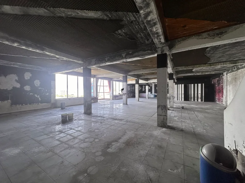 Tirane, jepet me qera ambjent biznesi Kati 3, 400 m² 1.200 € (AUTOSTRADA TIRANE-DURRES)