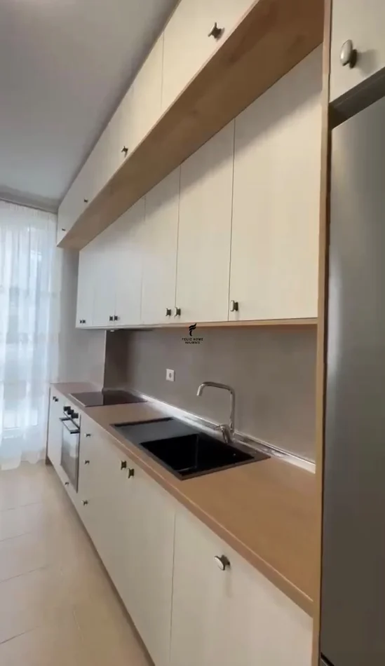 Tirane, jepet me qera apartament 2+1 Kati 2, 120 m² 1.500 € (STACIONI I TRENIT)