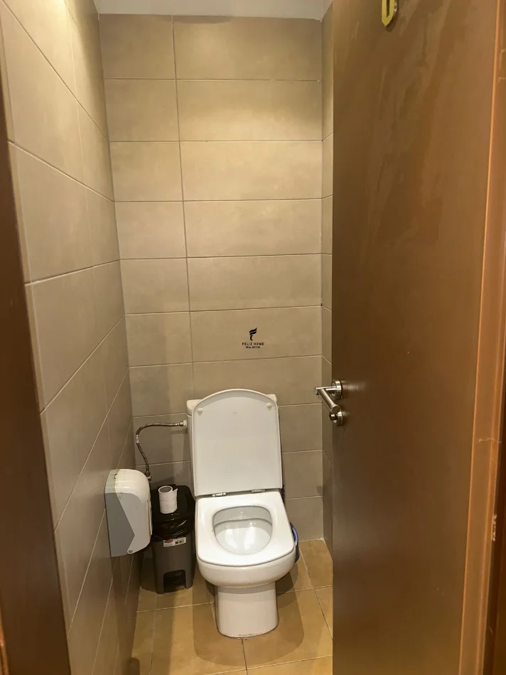 Tirane, jepet me qera bar-resorant Kati 0, 160 m² 3.500 € (STADIUMI DINAMO)