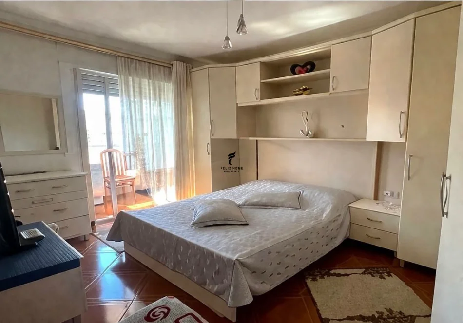 Tirane, shitet apartament 2+1 Kati 7, 74 m² 230.000 € (KOMUNA E PARISIT)