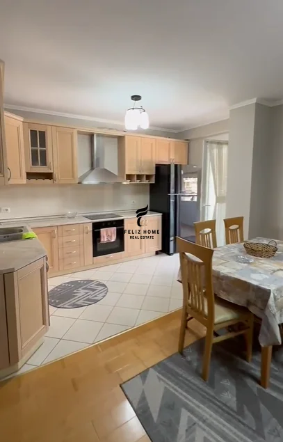Tirane, shitet apartament 2+1 Kati 5, 110 m² 385.000 € (AIR ALBANIA)