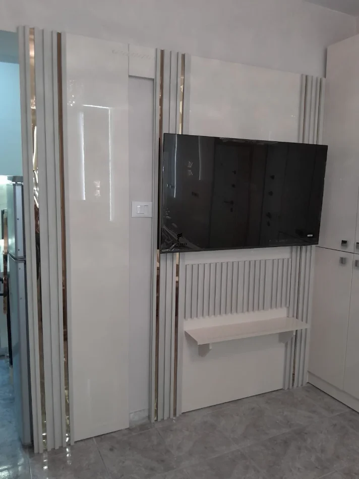 Tirane, jepet me qera garsonier Kati 4, 45 m² 600 € (QENDER)