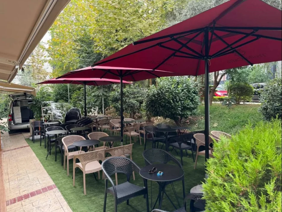 Tirane, jepet me qera lokal Kati 0, 150 m² 1.200 € (LIQENI I THATE)