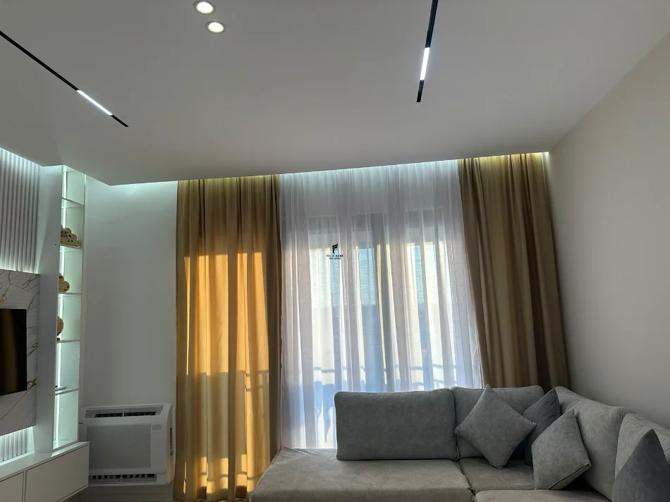 Tirane, jepet me qera apartament 1+1 Kati 3, 80 m² 700 € (BULEVARDI I RI)
