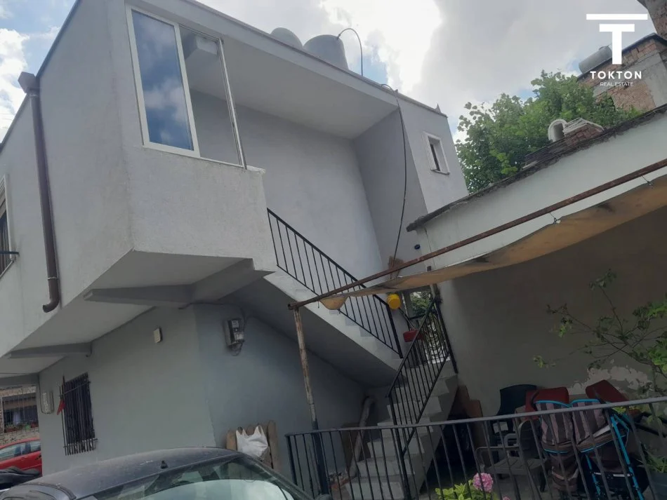 shes 2 Katshe Kati 1, 80.000 € (Shkolla Bajram Curri)