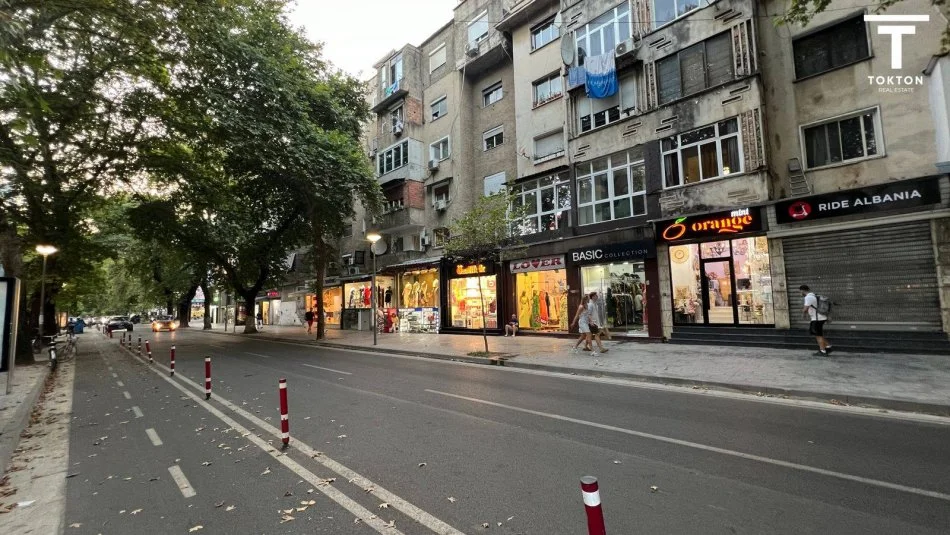 Tirane, jepet me qera Kati 1, 75 m² 1.200 € (Myslym Shyri)