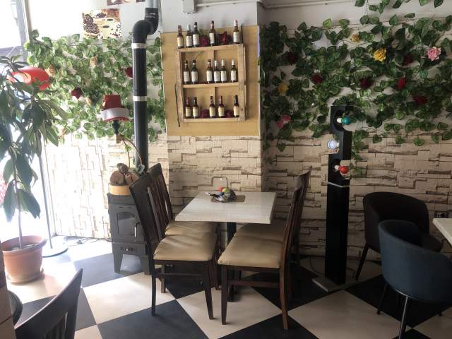 Tirane, Shitet biznesi, funksional, me klientel te ngritur delivery Kati 0, 10.000 Euro (sabri preveza)