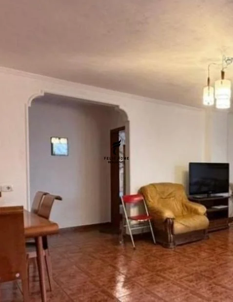 Tirane, shitet apartament 2+1 Kati 1, 100 m² 217.000 € (ZOGU I ZI)