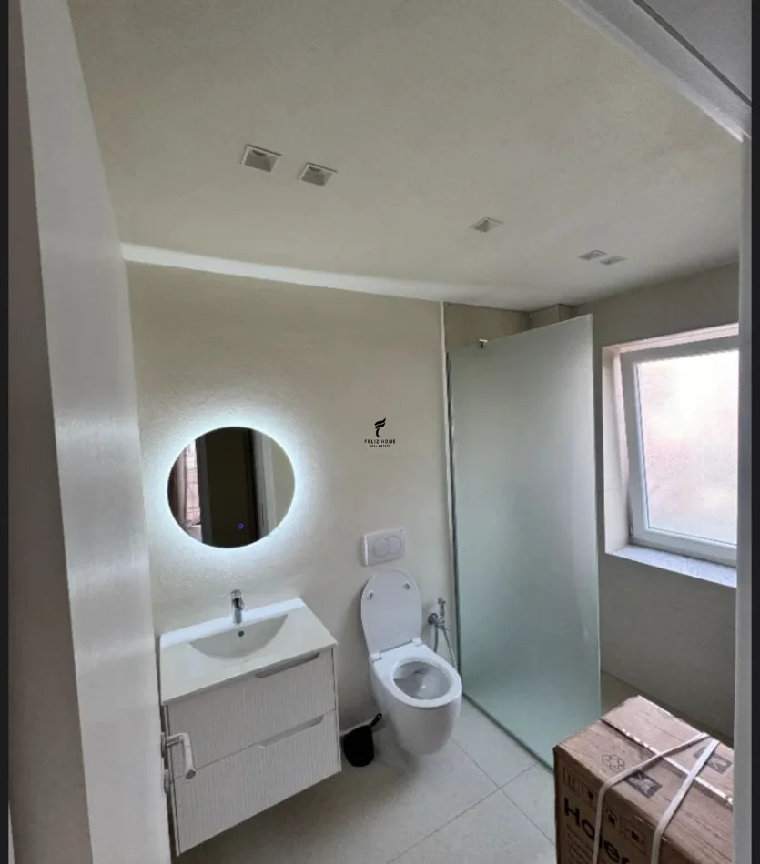 Tirane, jepet me qera apartament 2+1 Kati 2, 100 m² 1.100 € (RRUGA E DURRESIT)