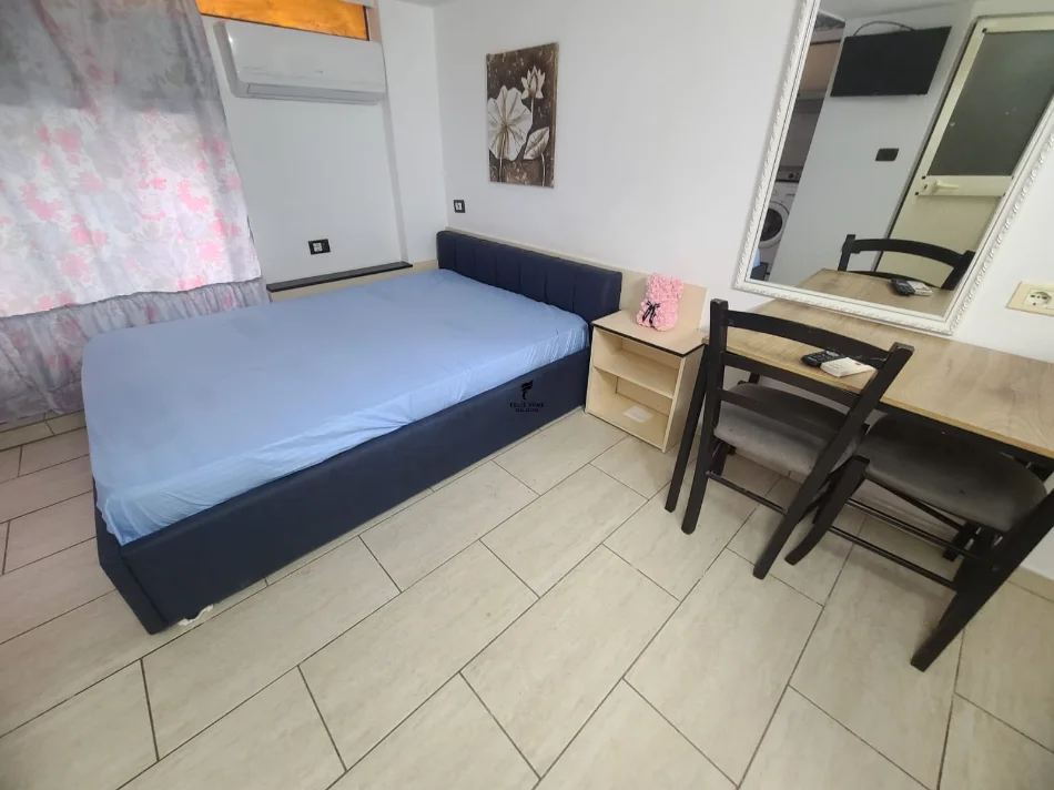 Tirane, jepet me qera garsonier Kati 2, 40 m² 320 € (5 MAJI)
