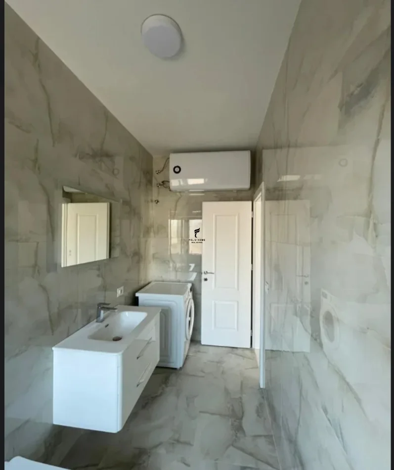 Tirane, jepet me qera apartament 1+1 Kati 4, 60 m² 550 € (ISH PARKU)