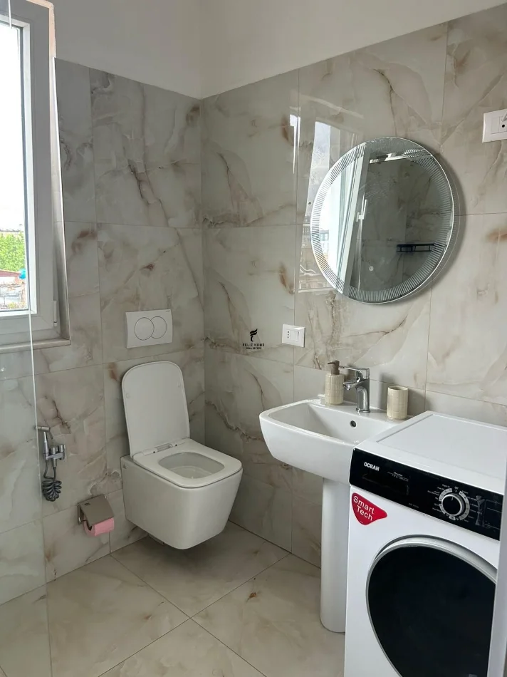 Tirane, jepet me qera apartament 1+1 Kati 3, 60 m² 450 € (ALI DEMI)