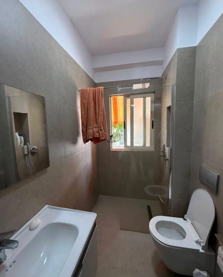 Tirane, jepet me qera apartament 2+1 Kati 7, 80 m² 550 € (5 MAJI)
