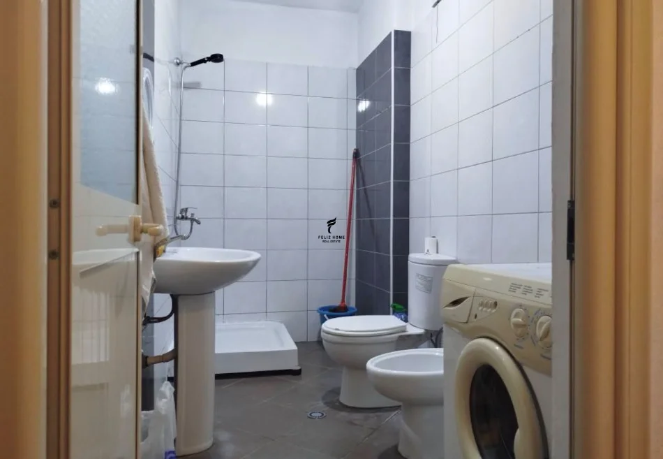 Tirane, shitet apartament 1+1 Kati 7, 76 m² 180.000 € (ASTIR)