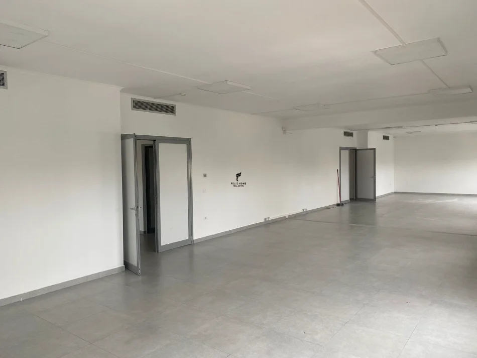 Tirane, jepet me qera ambjent biznesi , 2.000 m² 14.000 € (DELIJORGJI)