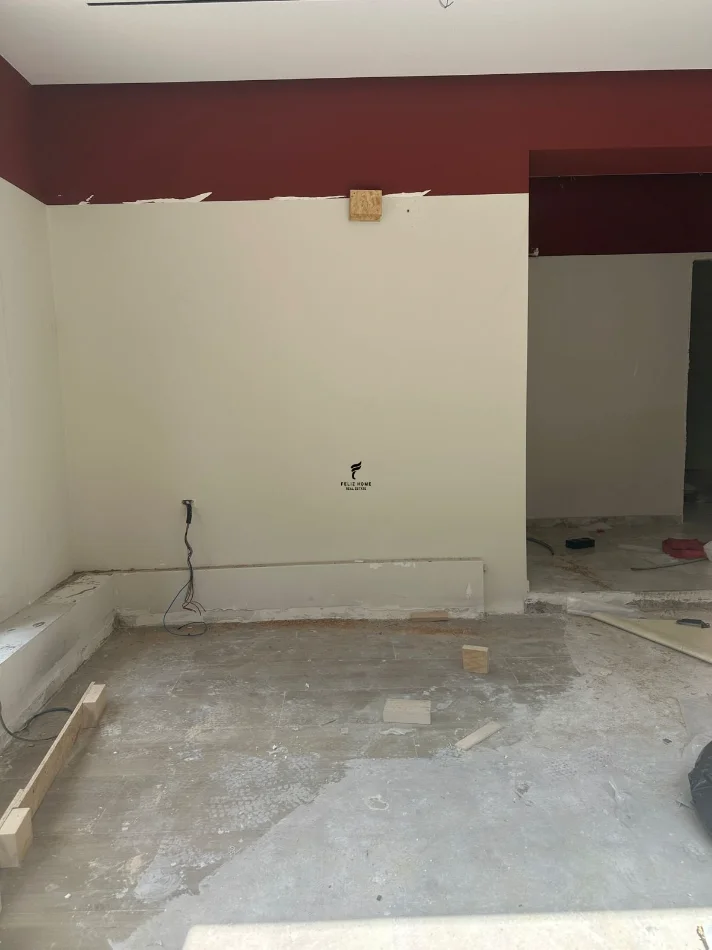 Tirane, jepet me qera dyqan Kati 0, 80 m² 3.000 € (RRUGA MUHAMET GJOLLESHA)