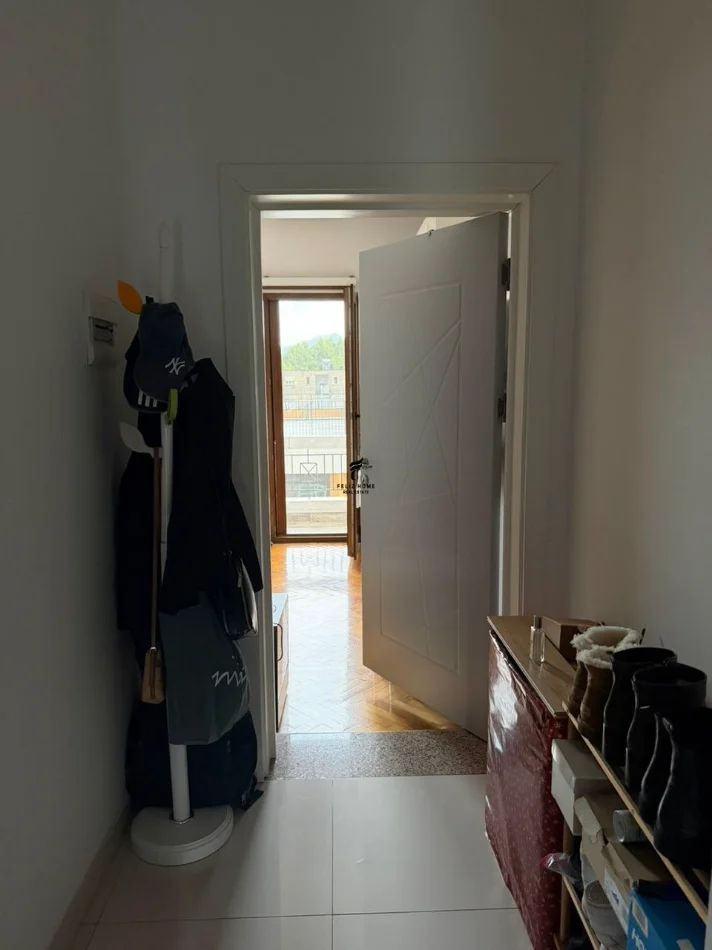 Tirane, jepet me qera apartament 1+1 Kati 5, 65 m² 550 € (MYSLYM SHYRI)