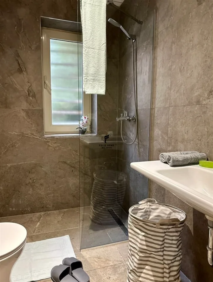 Tirane, jepet me qera apartament 1+1 Kati 3, 60 m² 550 € (BLLOK)