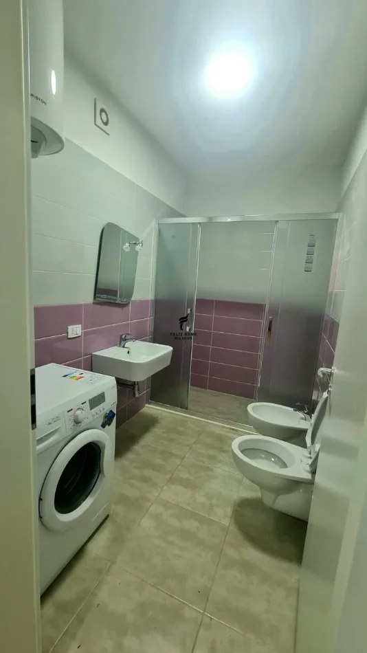 Tirane, jepet me qera apartament 2+1 Kati 5, 100 m² 500 € (SIRI KODRA)