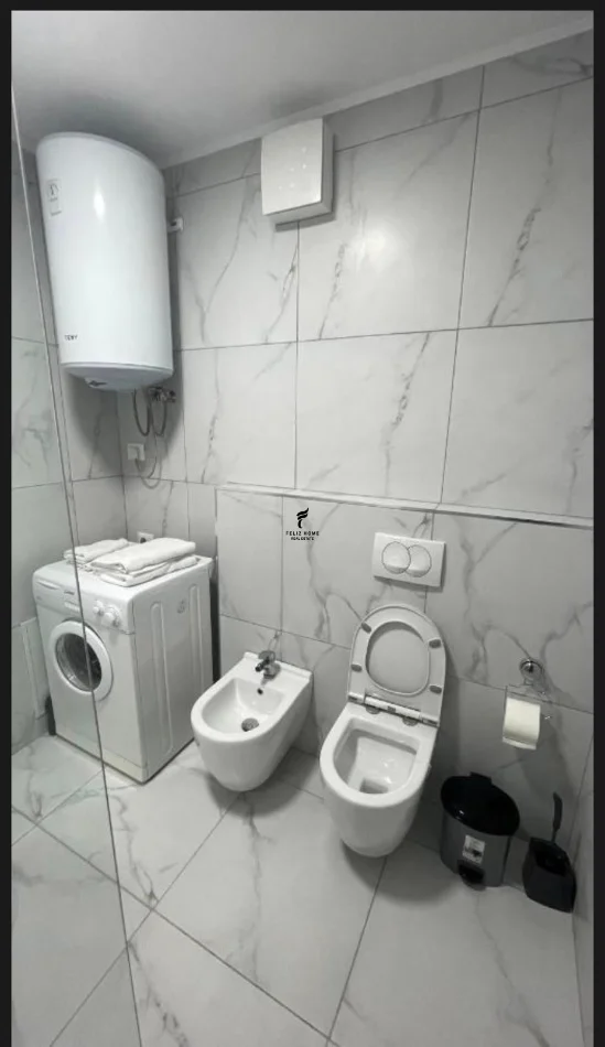 Tirane, jepet me qera garsonier Kati 3, 45 m² 700 € (BLLOK)