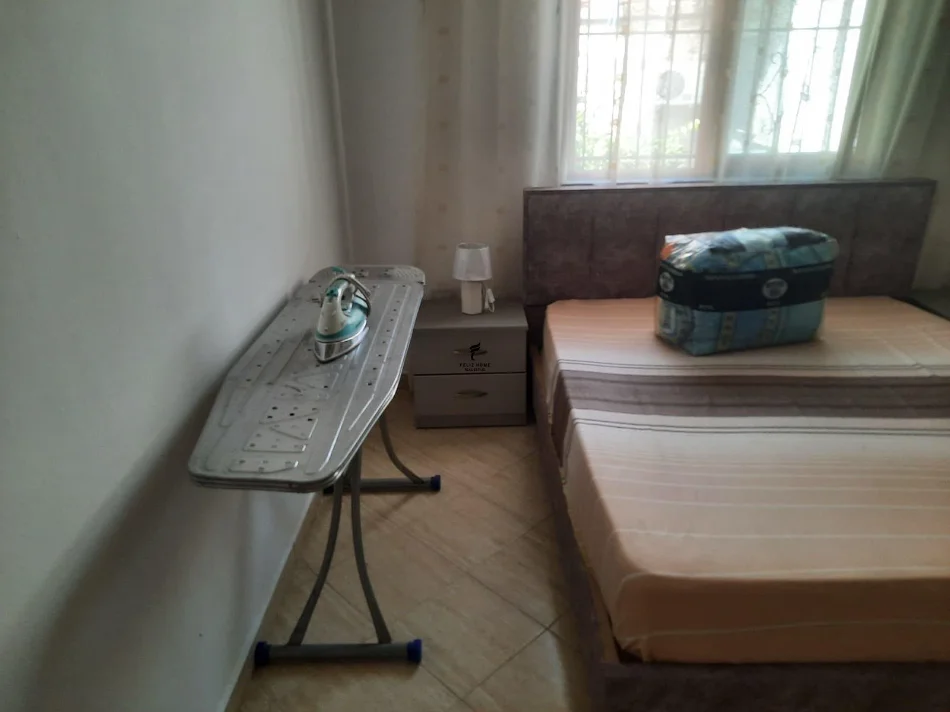 Tirane, jepet me qera apartament 2+1 Kati 2, 100 m² 700 € (VASIL SHANTO)