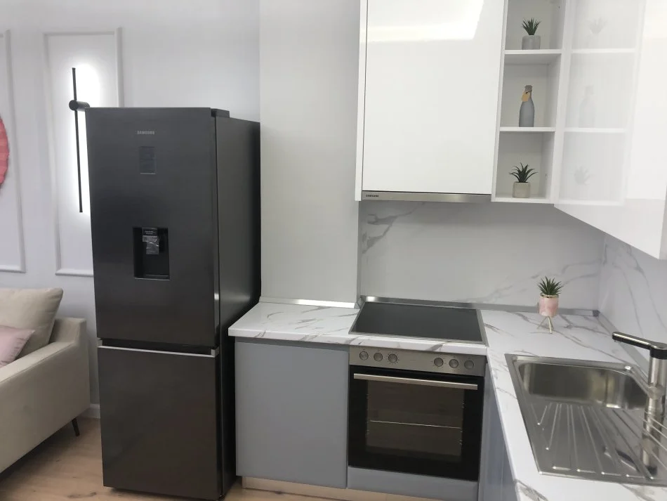 Tirane, Apartament per#Shitje (Qendra Kristal)