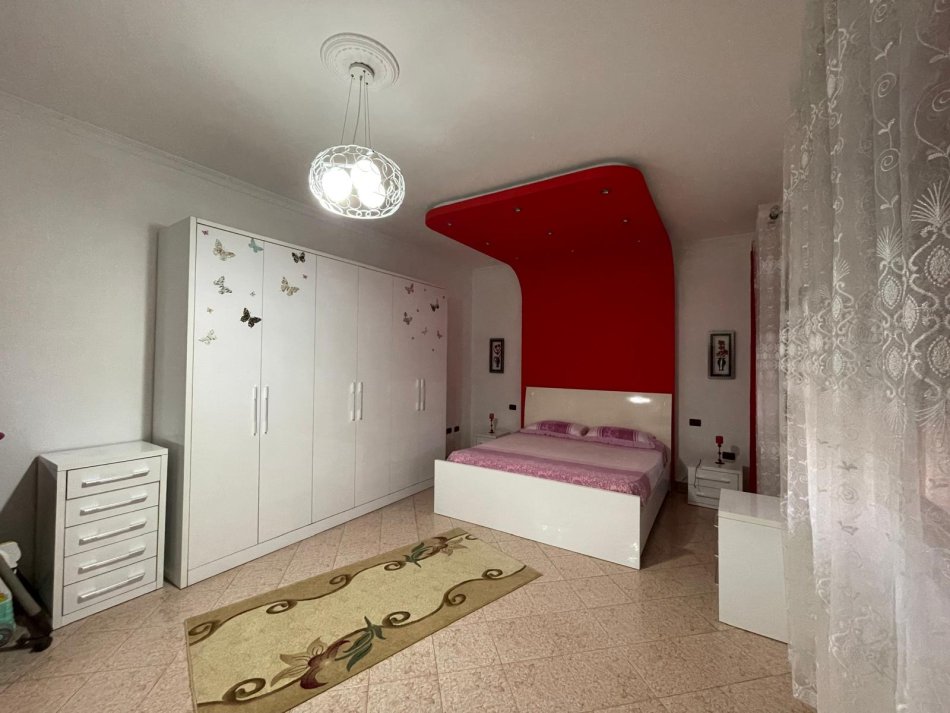 Durres, shitet shtepi 3+1 , 138 m² 218.000 € (+ Truall, ne zonen e Plazhit)