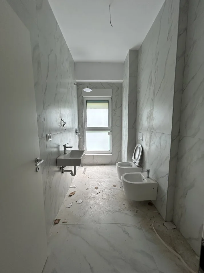 Tirane, shitet apartament 1+1+Ballkon Kati 0, 65 m² 78.000 € (Rruga Pasho Hysa, Ali Demi)