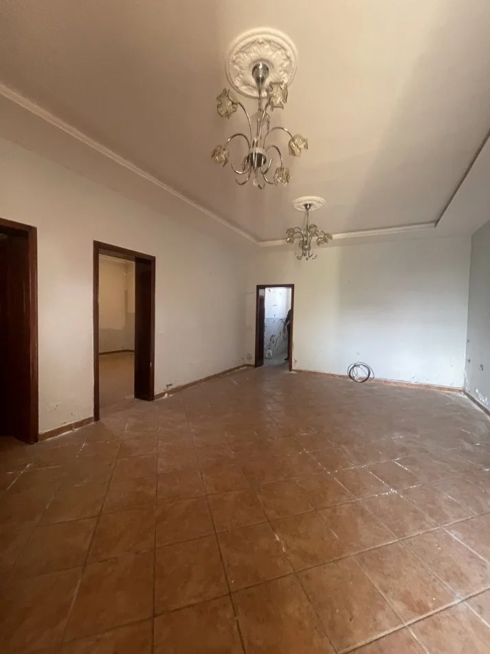 Kavaje, shitet Vile 3 Katshe , 480 m² 196.000 € (Rruga Abdurrahim Sedja)