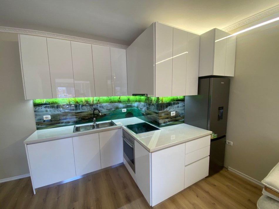 Tirane, apartament 1+1+Ballkon Kati 6, 70 m² (usluga stacioni trenit)