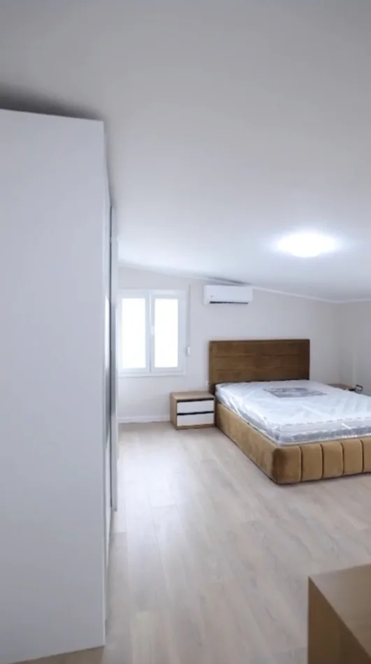 Tirane, shitet apartament duplex Dublex Kati 5, 268 m² 480.000 € (Rruga Hamdi Garunja)