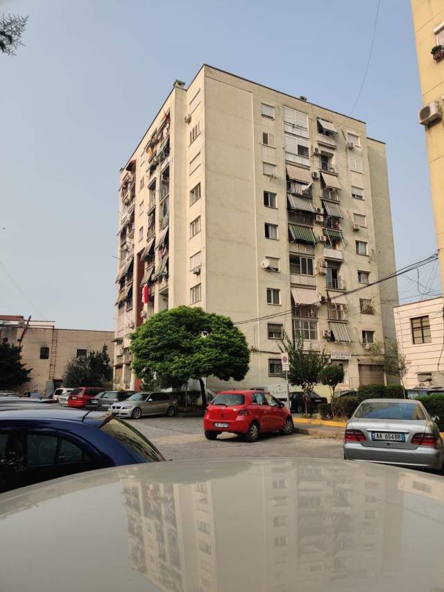 Tirane, jepet me qera apartament Kati 6, 127 m² 47500 Leke (Blloku Gintash, Laprake)