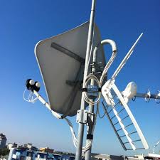 TIRANE : TEKNIK PER MONTIMIN E ANTENAVE TELEVIZIVE  TOKESORE DHE SATELITORE