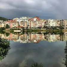 Tirane, jap me qera apartament 3+1+2+POST PARKIMI , 120 m² 1.300 € (Park Life, Liqeni i Thate)