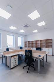 Tirane, jepet me qera zyre Kati 3, 40 m² 200 Euro