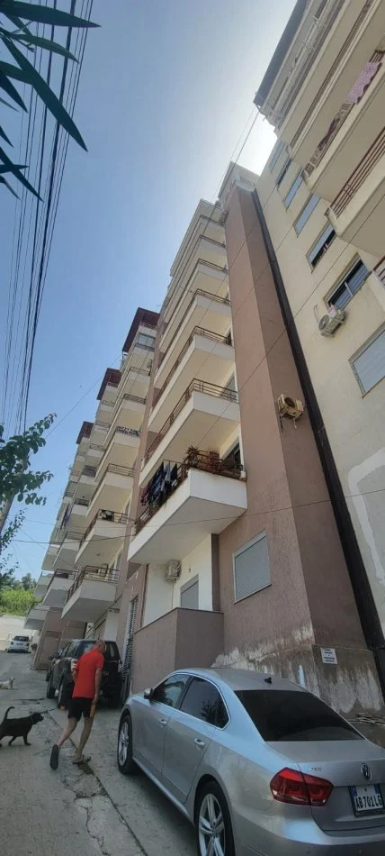 Durres, shitet apartament 1+1 Kati 3, 65,4 m² 70.000 € (Shkembi Kavajes)