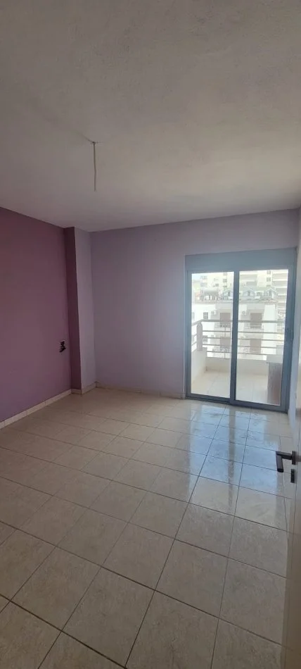 Durres, shitet apartament 1+1 Kati 3, 65,4 m² 70.000 € (Shkembi Kavajes)