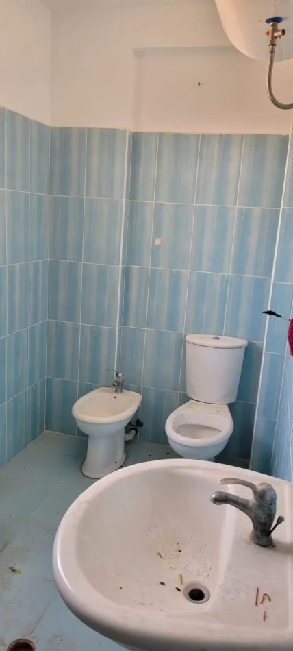 Durres, shitet apartament 1+1 Kati 3, 65,4 m² 70.000 € (Shkembi Kavajes)