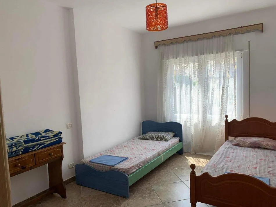 Durres, shitet apartament 2+1+Ballkon Kati 1, 340 m² 350.000 € (Shkembi Kavajes, Durres)